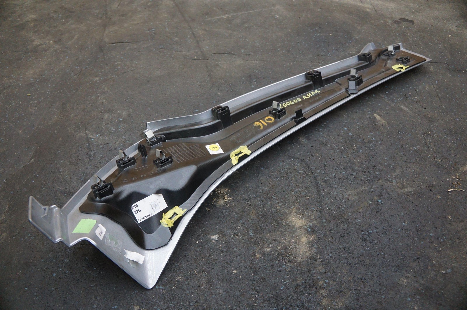 Right A-pillar A Pillar Trim 4S8853166A OEM Audi R8 Lms Gt4 2018; *Note*