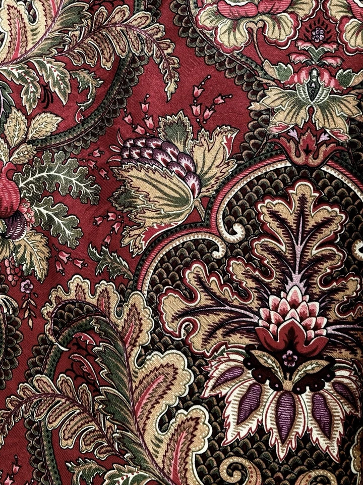 VTG Floral French Scroll Acanthus FleurDeLis Designer Fabric 3.75 Yards LOT RARE - Image 2 of 4