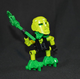 LEGO BIONICLE: Turaga Matau 8541 Near Mint Condition (2001) 