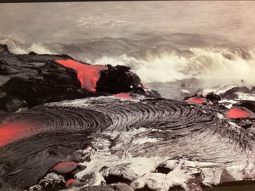 Molten Lava from Kilauea Volcano, Wahaula, HI: - Vintage Postcard - Picture 2 of 3