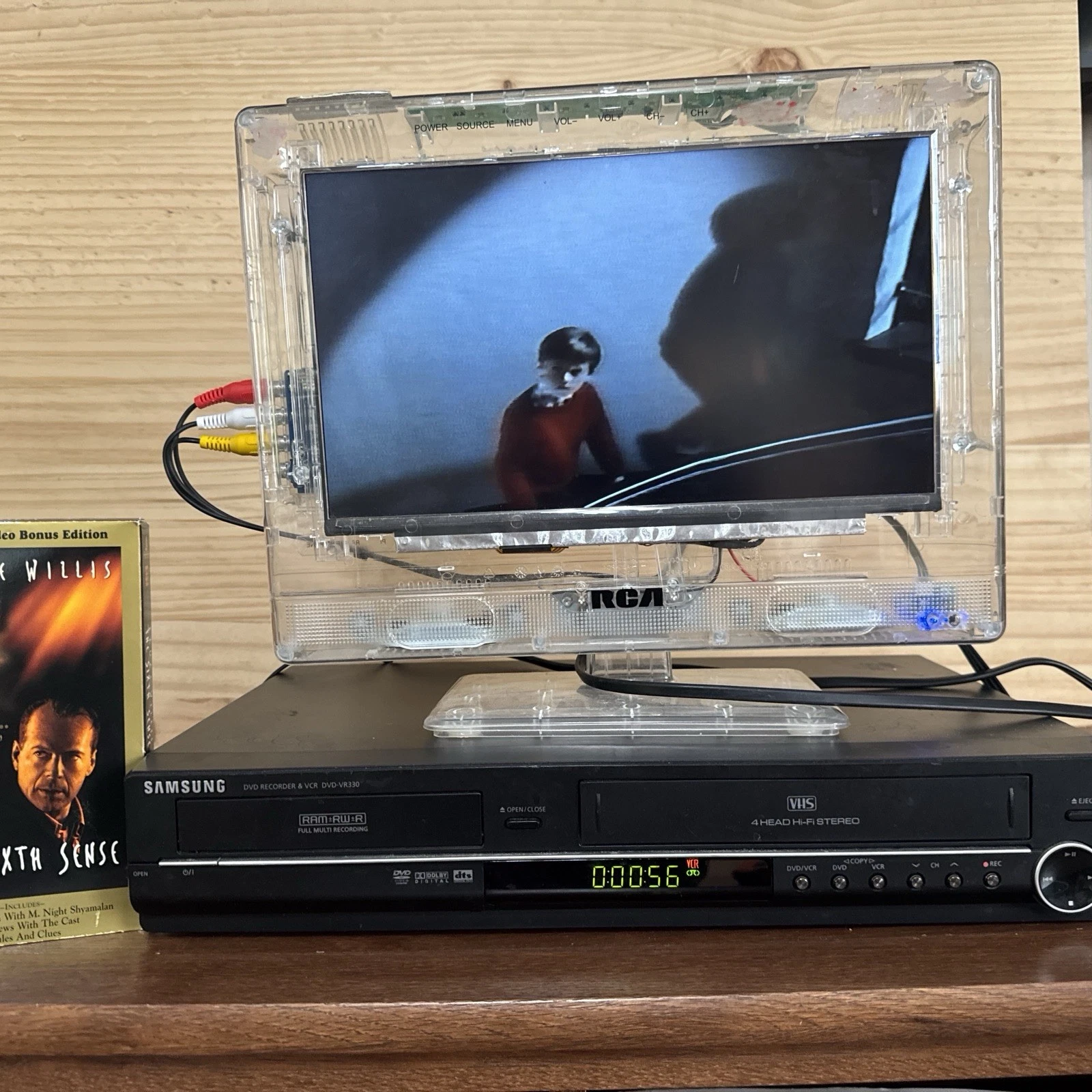 Samsung DVD-VR330 VCR/DVD Recorder & Player Combo. Only VCR Works