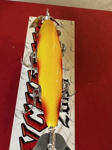 Vintage Fishing Lures Winchester In Mint Condition 5 Hook Luminous Spotted - Picture 6 of 8