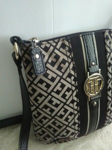 Bolsa Pequeña Tommy Hilfiger Online Sales, UP TO 70% OFF |  www.bravoplaya.com