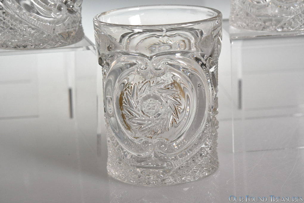 c. 1907 #15104 VICTORIA BUZZ SAW IN PARAENTHESIS U.S. Glass