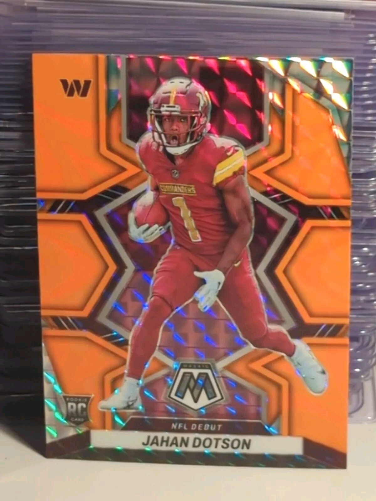 Jahan Dotson 2022 Mosaic Debut Orange Reactive RC - Philadelphia Eagles