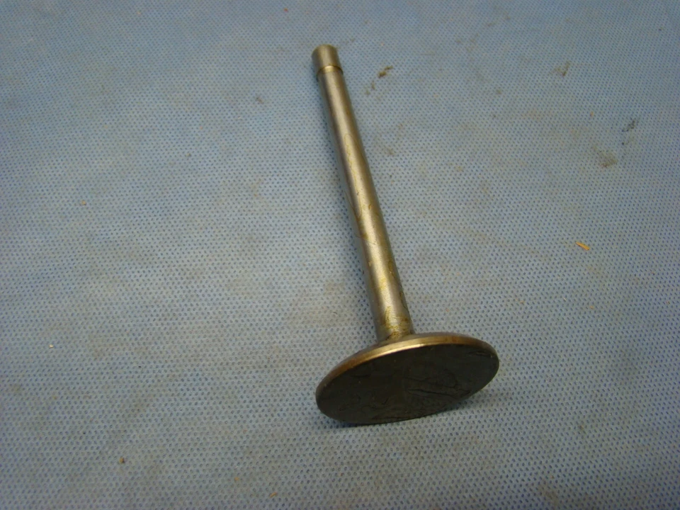 Chevrolet 140 1971-1975 juego de válvulas de admisión Vega Monza Astre 2,3 L EE. UU. OEM Foto 3 de 4