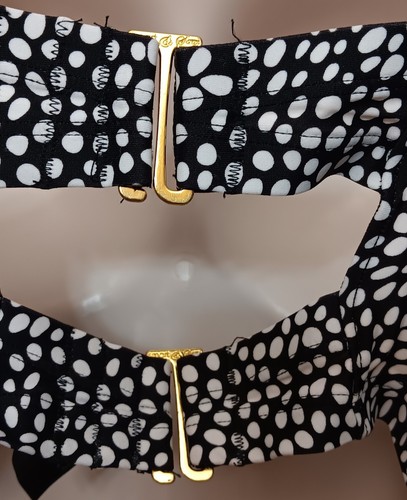 Famous For It's Quality B/W Polka Dots Smart & Sexy Bra Size Swimming Top 36DD - Picture 5 of 5