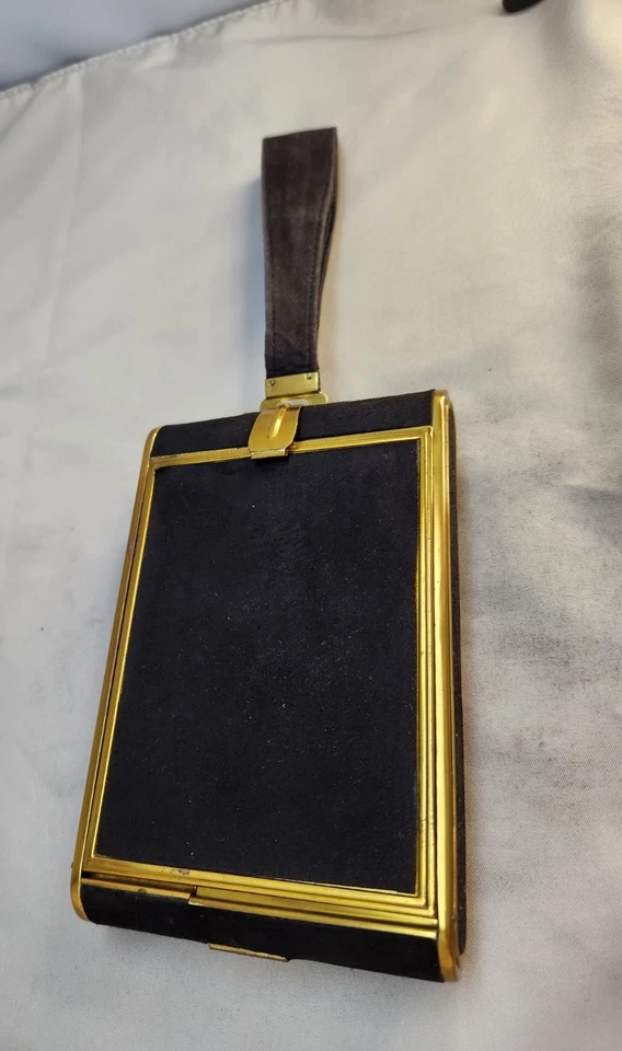 Bolso sin asas de maquillaje de muñeca vintage de recuerdos de belleza de la década de 1940 como está Foto 4 de 4