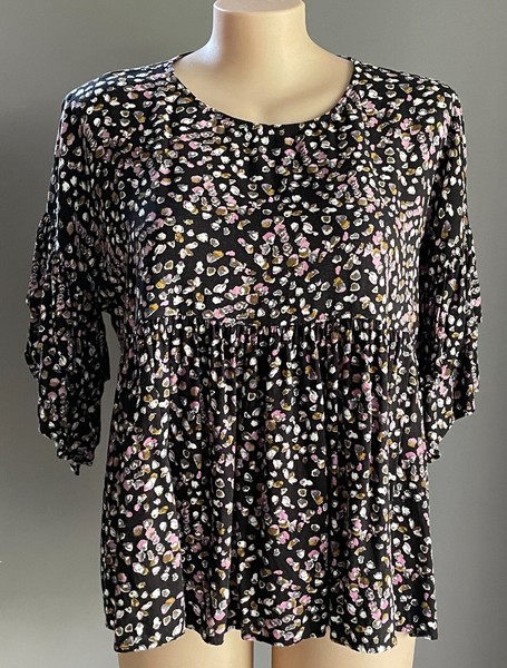 EB&IVE Multicolour Print Blouse Tier 3/4 Flutter Sleeves OSFA Peplum Relaxed Fit