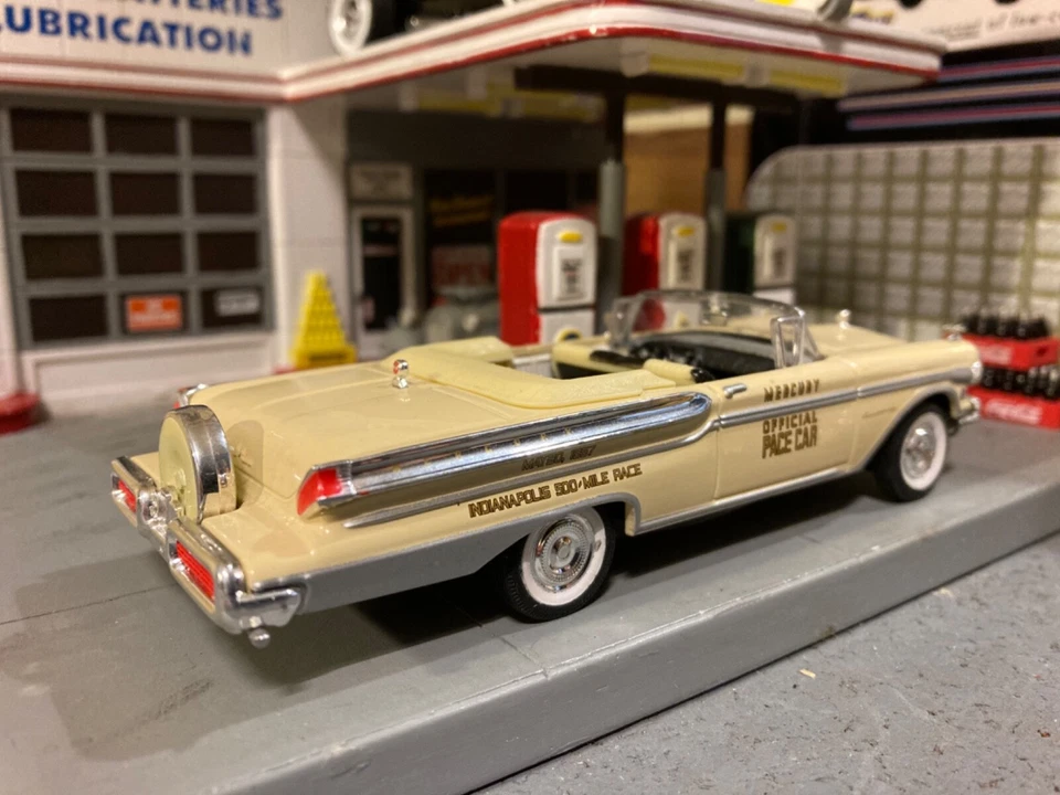 1957 Mercury Turnpike Cruiser Indianapolis 500 Pace Car, 1/43 Scale - Image 2 of 4