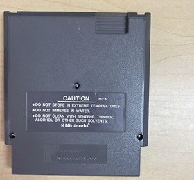 NICE Vintage Wizards and Warriors NES Nintendo Video Game Rev A RPG