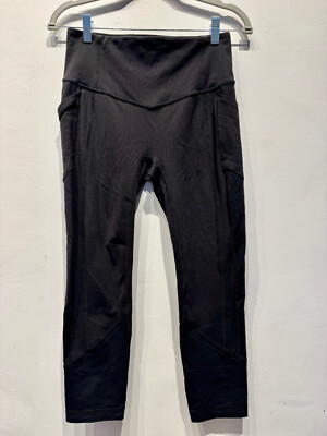 Lululemon Black High Rise Capri Slight Flare Legging, 21