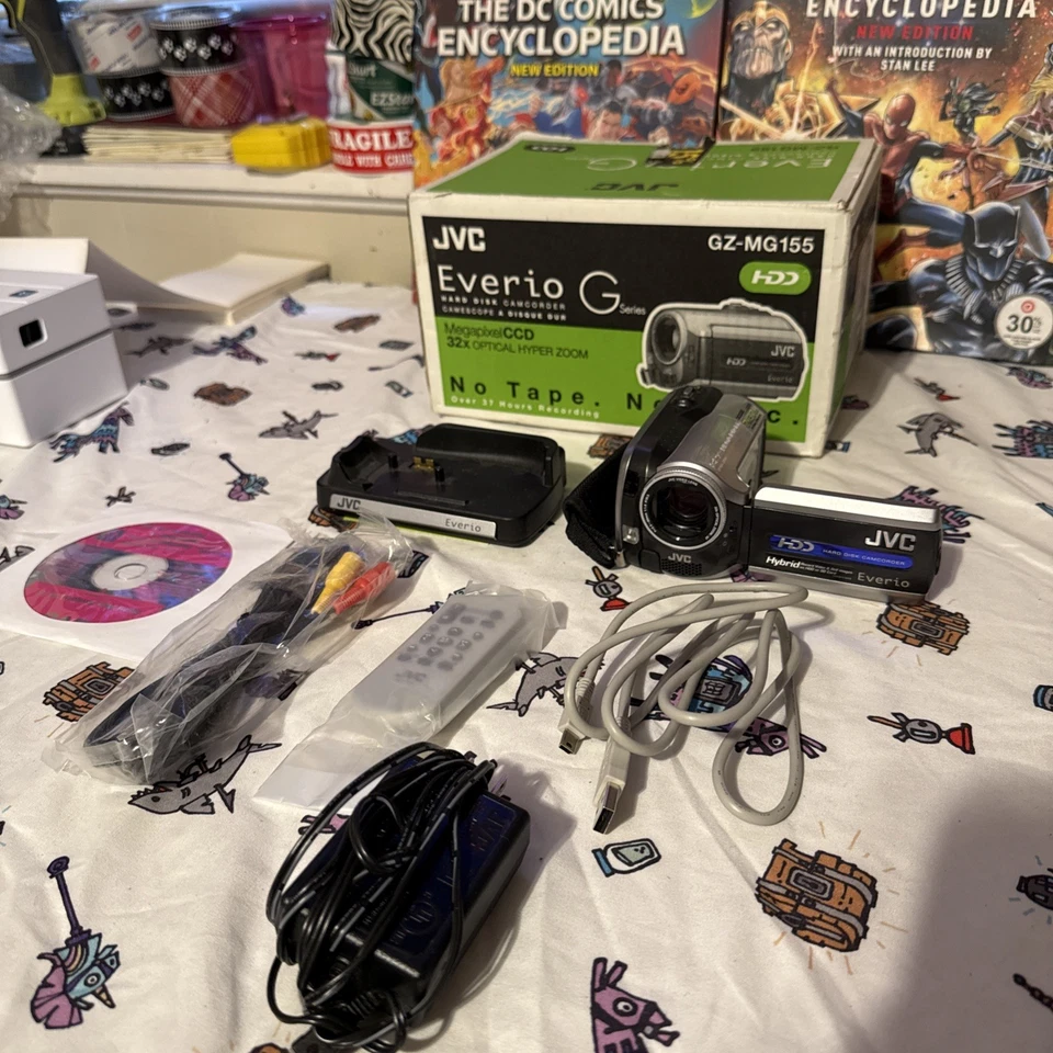 JVC Everio G Series Gz-MG155 Megapixel CCD 32x HDD Camcorder preowned  - Image 2 of 4