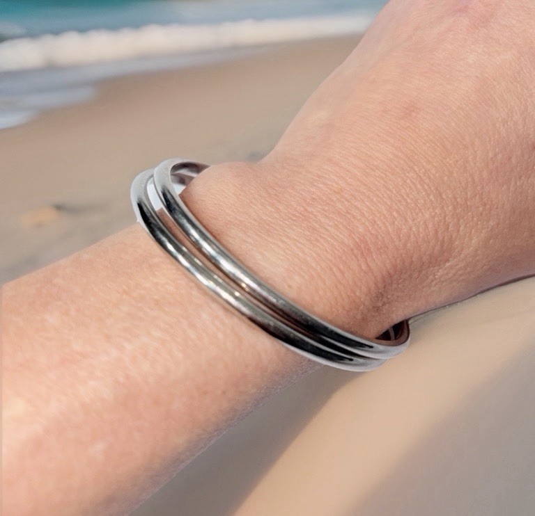 Set of 2 Monet Silver Tone Bangle Bracelet Set Stackable Classic
