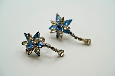 Antique Blue Rhinestone Silver Star Dangle Screw Back Earrings 1.5'' EB3