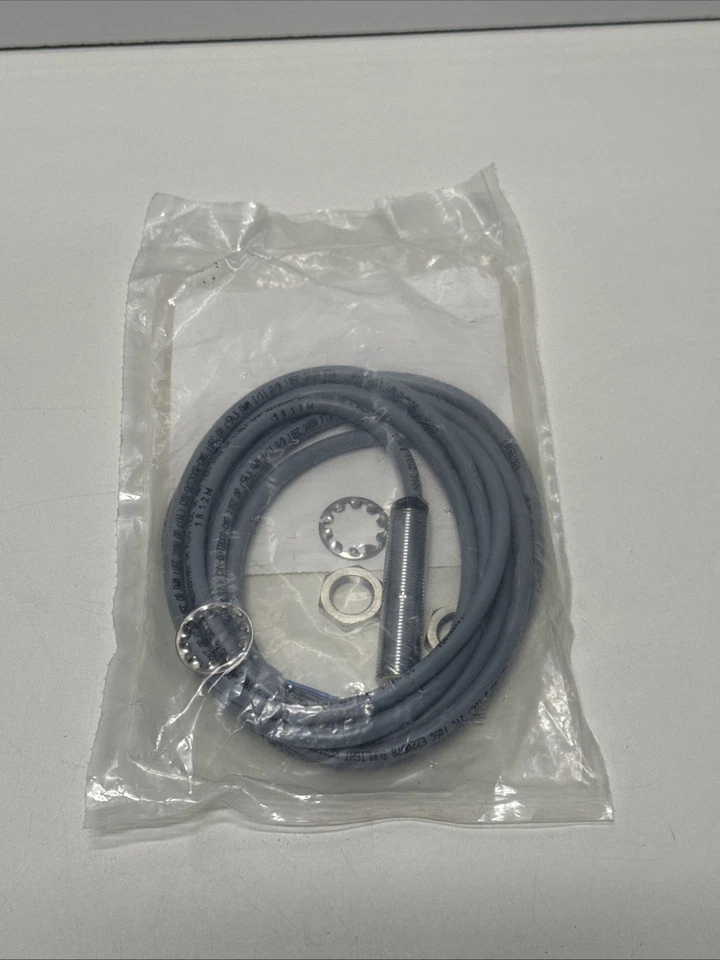 🇺🇸 NEW Turck BI 2-G12-AN6X 50MM Inductive Sensor - Image 3 of 3