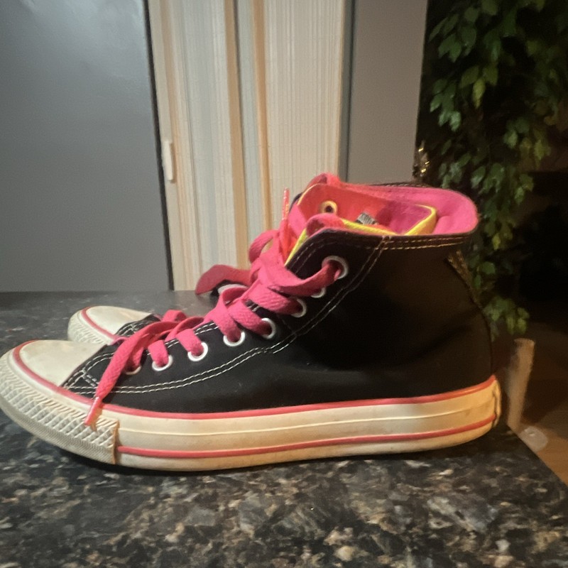 Converse Chuck Taylor All Star High Top Kids 7 Black/Pink Canvas Lace-Up 149072C