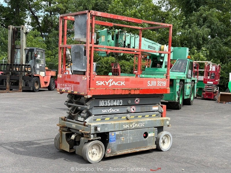 2015 Skyjack SJIII3219 19' Electric Scissor Lift Aerial Manlift bidadoo