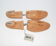 Bally Switzerland Cedar Wood Shoe Tree size M Adjustable Stretcher w Tags Vtg