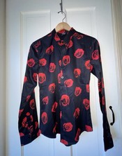McQ Alexander McQueen short sleeve shirt with a black and red rose print Size M