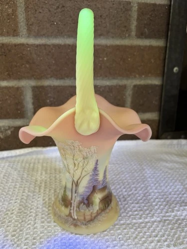 2005 Mint Fenton Hand Painted Custard Basket