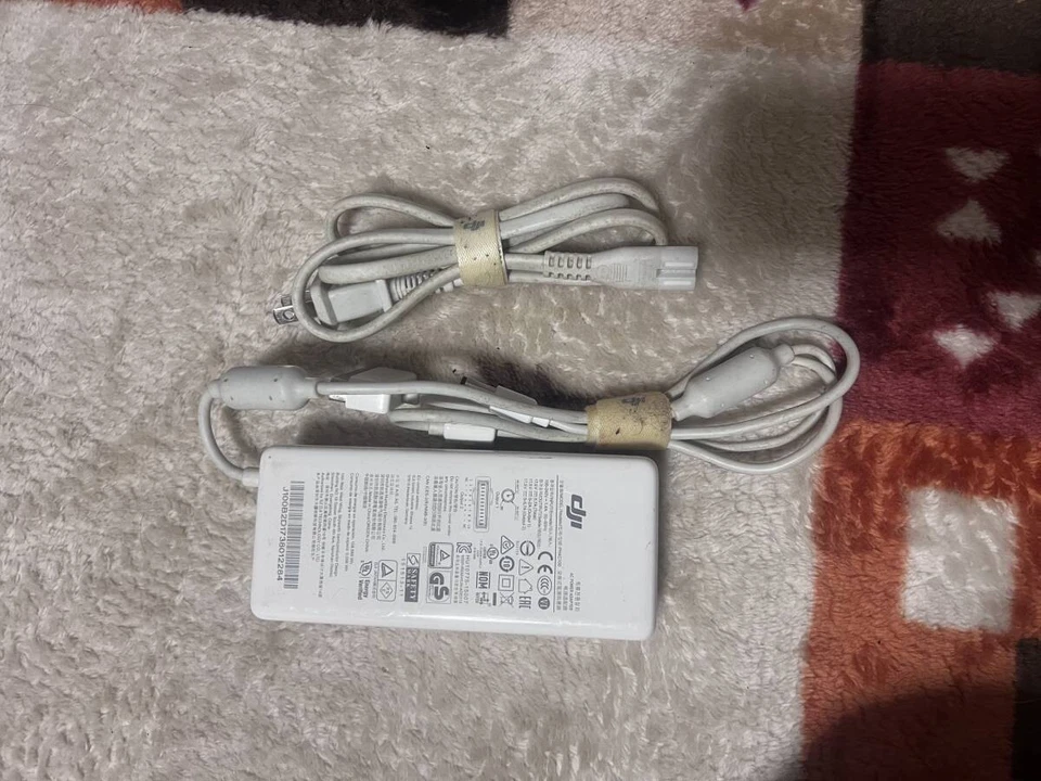 DJI phantom 4 pro Drone White W/case - Image 3 of 4