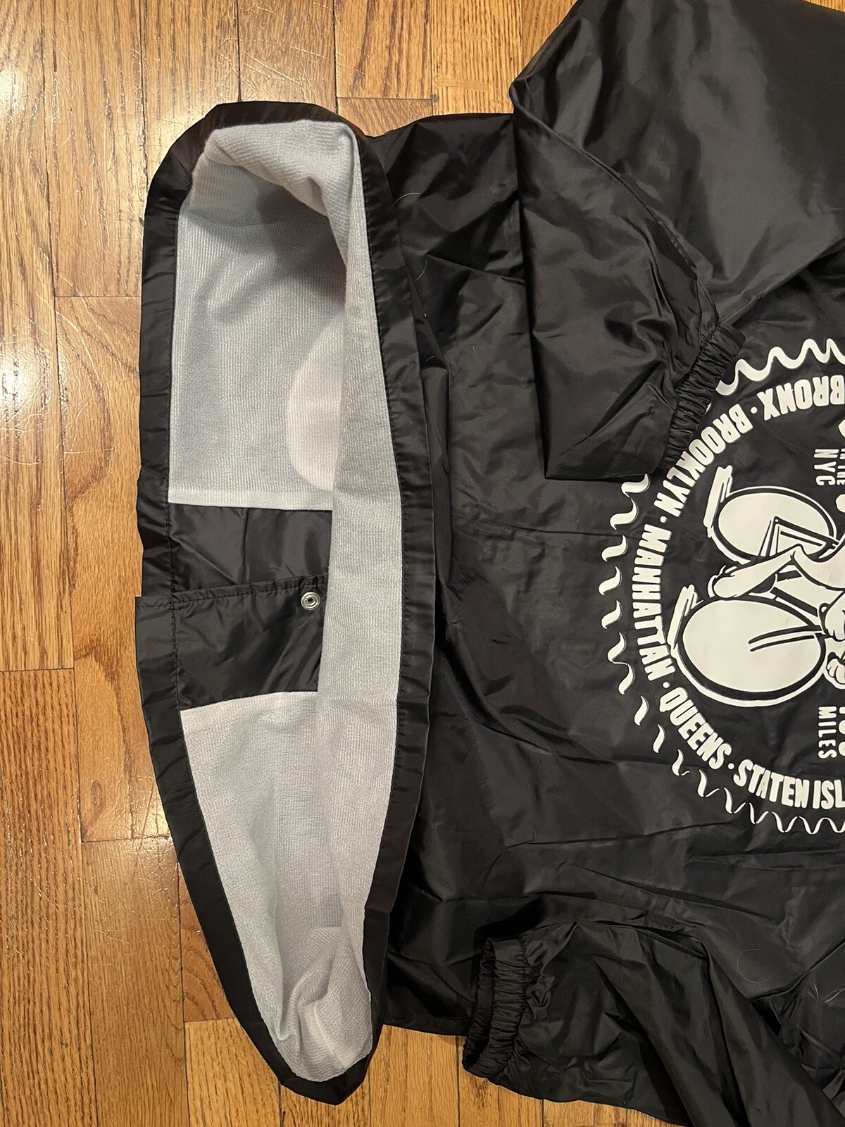 Men's Nylon Windbreaker New York City Century Bike Race Medium Black Bronx NYC