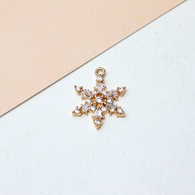 10pcs CZ Pave Snowflake Charm,Cubic Zirconia Flower Pendant,Zircon