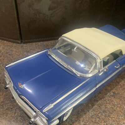 Yat Ming Road Legends 1959 Blue Chevrolet Impala Convertible