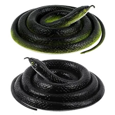 2 Pack Realistic Rubber Snakes for Garden Props Birds Squirrels Mice Scare Toy