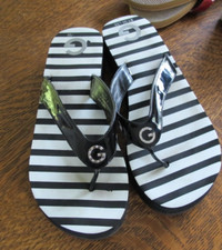 Guess Flip Flop Platform Wedge Sandals Thong Size 10 Black/white Stripes EUC