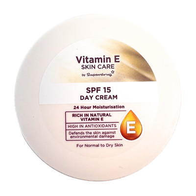 Vitamin E LSF 15 Tagescreme | Feuchtigkeitsspendend für normale bis trockene Haut | 100ml 