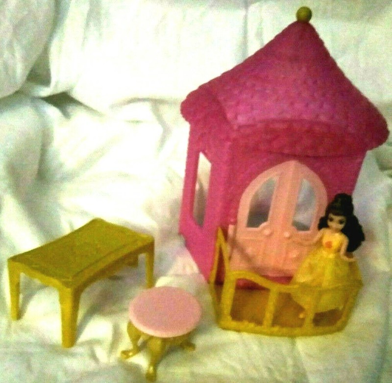 Disney's Beauty and the Beast Princess Bell's Room