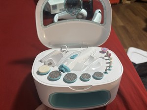 Kiss Electric Manicure & Pedicure Kit w/ Case, Buffer/File White/Blue