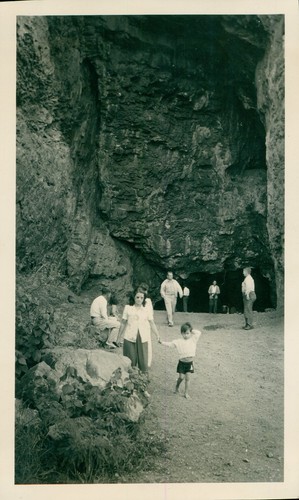 1940s Hickam Field Supply Depot Picnic at Mauka Beach Photo stop at Dry Cave at?