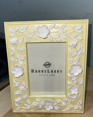 Floral 3D Resin Picture Frame Magnolia Flower Yellow 6x7 For 3.5x5