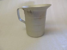 Vintage Dura Ware New York Aluminum Pitcher # 752 great condition see pics