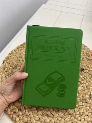 The Budgeting Sidekick Journal  by Habit Nest. Budgeting Made Simple