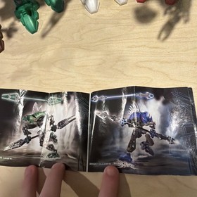 LEGO BIONICLE Incomplete Set with 5 Figures And Small Comic