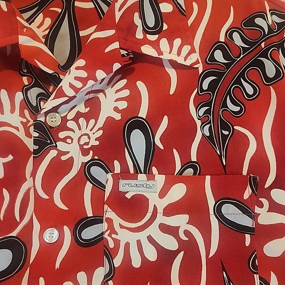 Camisa oxidada hawaiana con botones para hombre mediana manga corta floral bolsillo rojo Foto 3 de 4