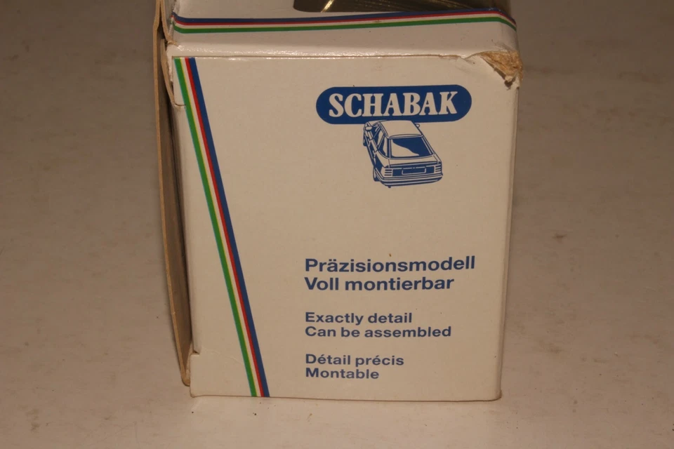 Schabak Volkswagen Passat седан, масштаб 1:43 литой в коробке - Изображение 4 из 4