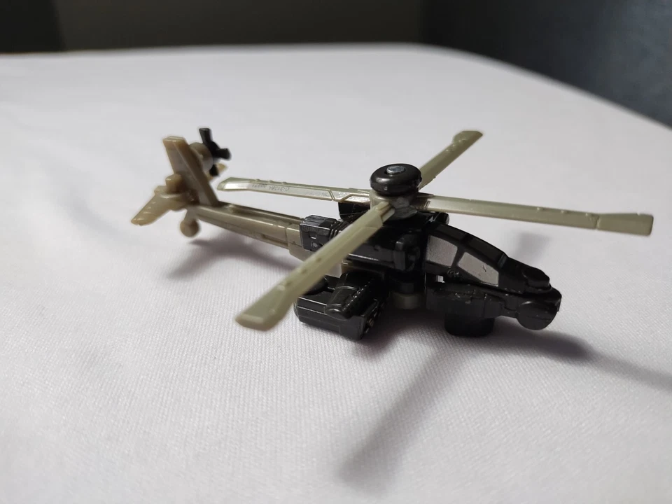 Transformers Universe 2: Mini-Con exclusivo de tienda "Crosshairs" coleccionable  Foto 2 de 4