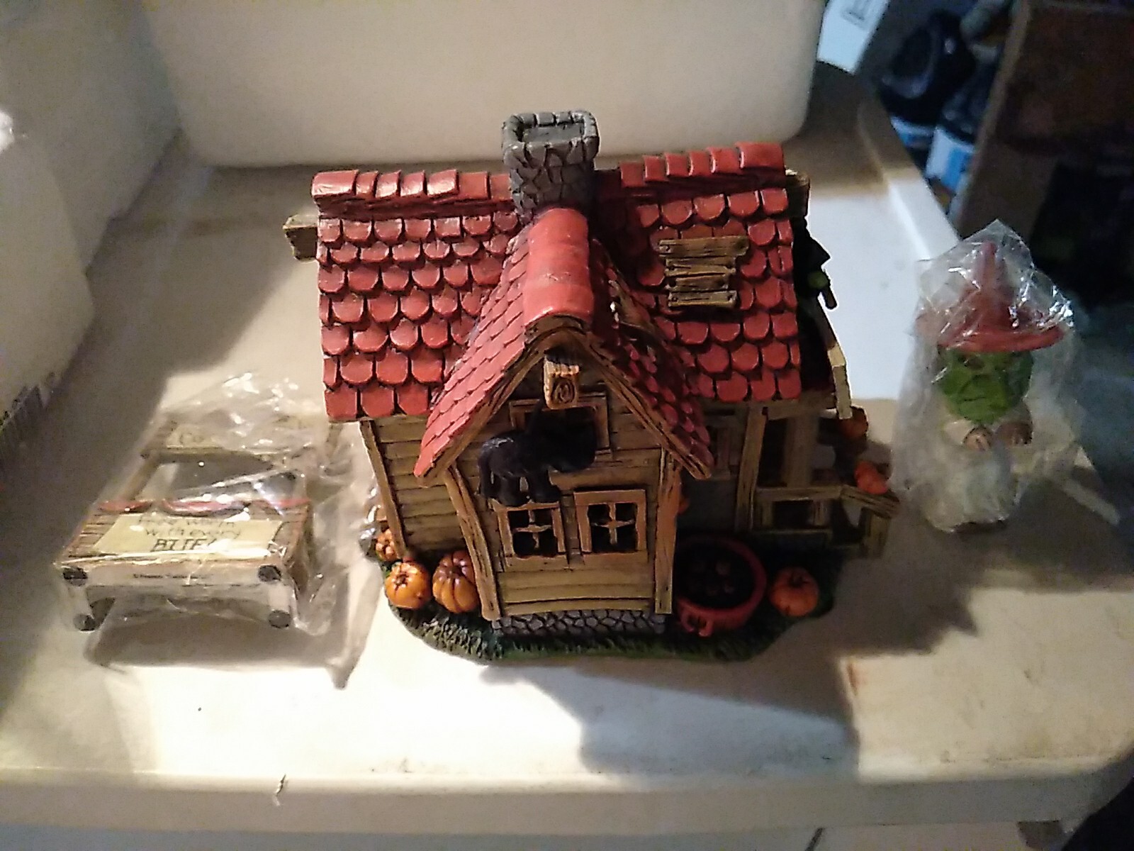 Bild 1 von 12