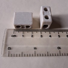 15 Amp High Temperature Ceramic Connector Blocks KLEINHUIS 134/1. New Unboxed 