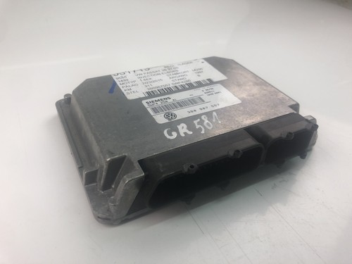 VW PASSAT B5 3B2 Motorsteuergerät ECU 3B0907557 15503754