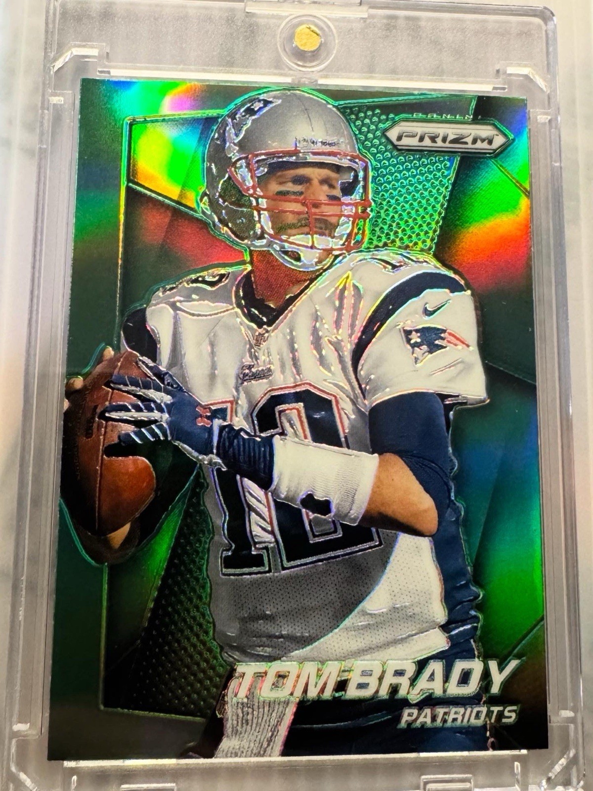 2014 Prizm Green Refractor Patriots Tom Brady Very clean - Grade it!!!