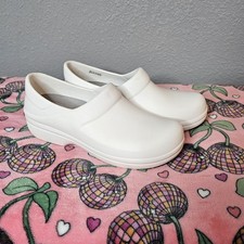 Crocs Neria Pro II White Work Clogs Nursing Food Service Shoes Womens Size 10