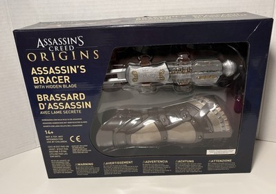 2017 Assassin's Creed Origins Assassins Bracer W/ Hidden Blade Collectible NIB