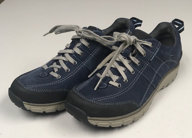 Clarks Outdoor Wavewalk Shoes Women Size 5.5M Leather Toe, Waterproof | eBay