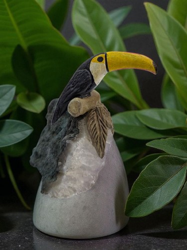 Hand Carved Toucan On Gemstone Sculpture Figurine Amethyst Crystal Geode 